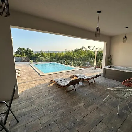 Modern With Swimming Pool And Wellness * Seline